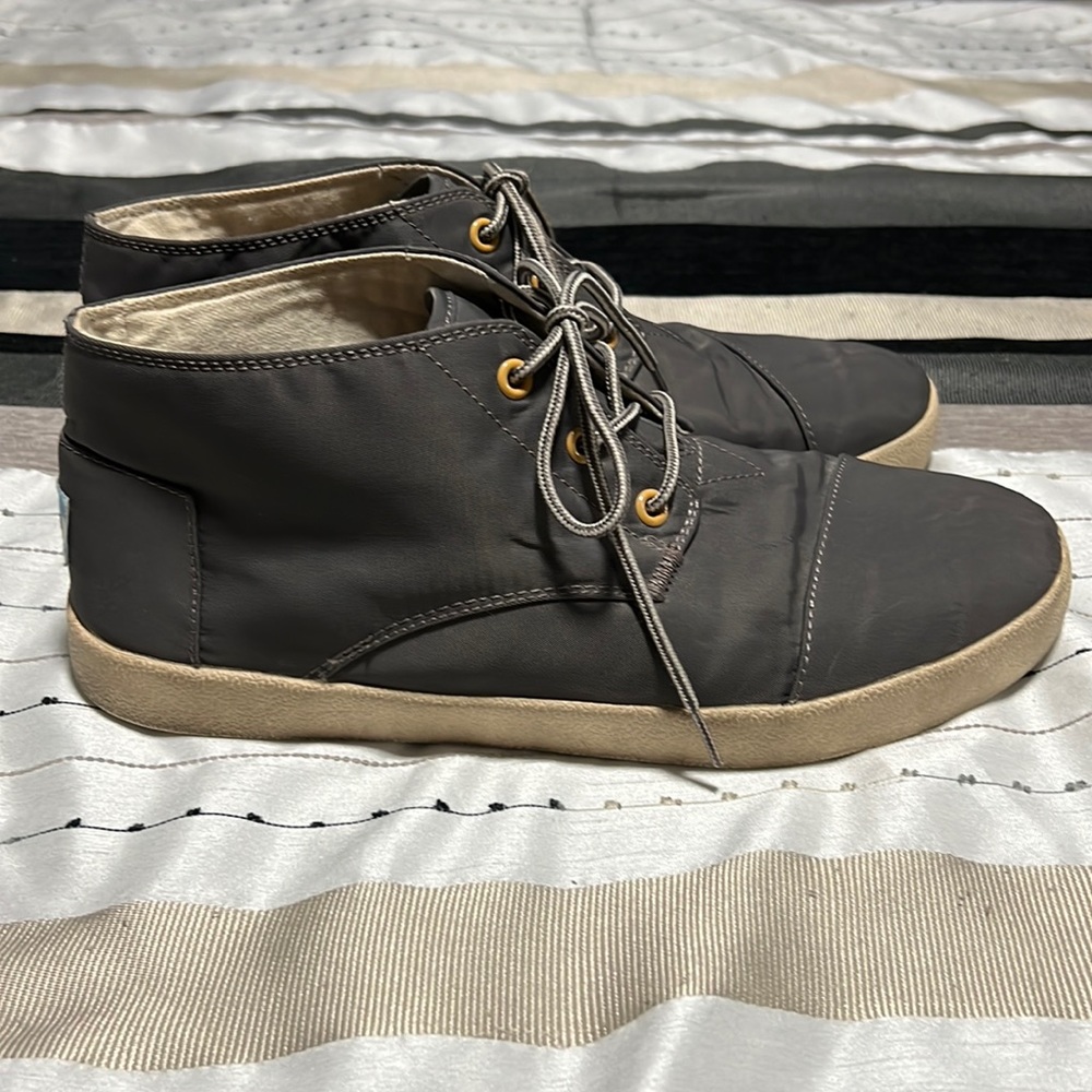 Toms Shoes - Mid Top Lace Up Sneakers